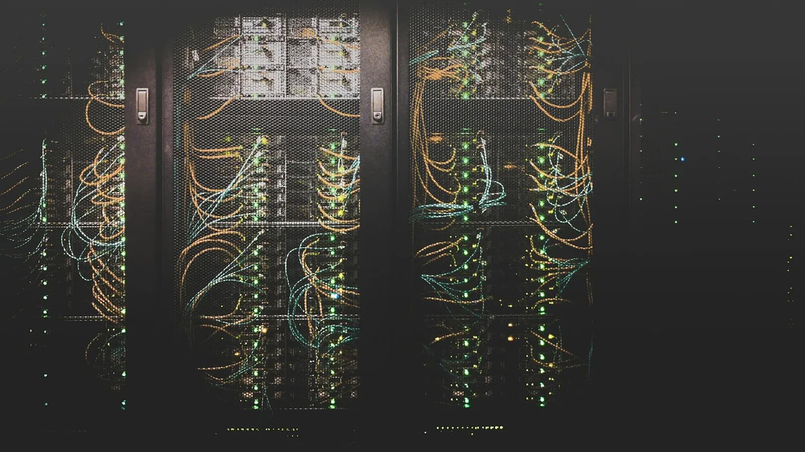 Server rack with network cabling in a data centre